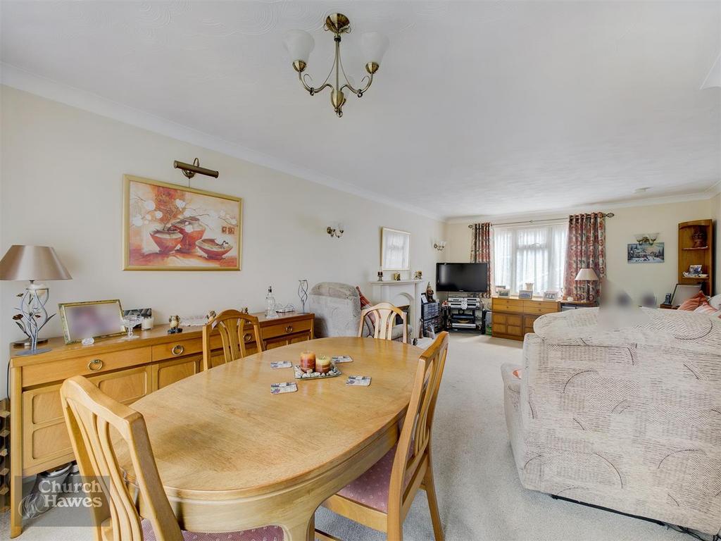 Coopers Avenue, Heybridge, Maldon 4 bed detached house for sale £370,000