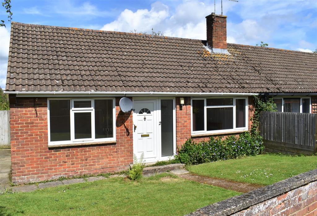 Cranbrook, Kent 2 bed semidetached bungalow for sale £325,000