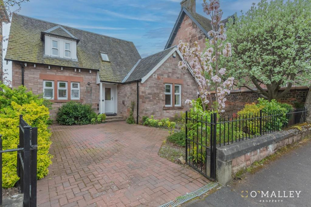 Coningsby Place, Alloa 3 bed detached house £279,995