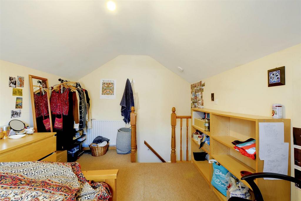 Bedroom 32.jpeg