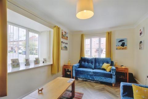 4 Bramwell Drive, Bramcote, Nottingham, NG9 3ST