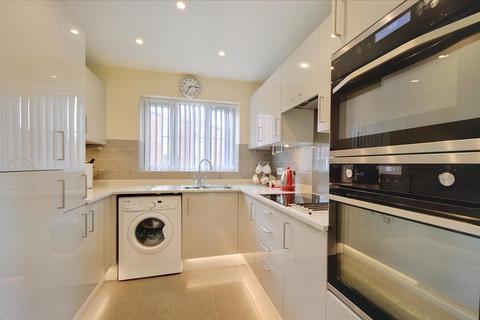 4 Bramwell Drive, Bramcote, Nottingham, NG9 3ST