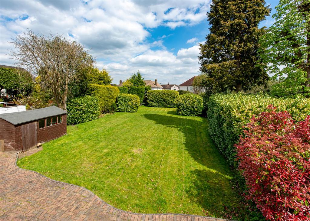 94 Codsall Road-gdn.jpg