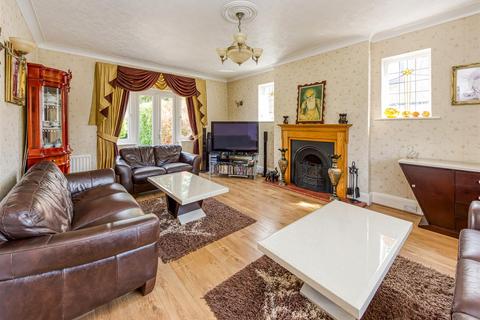 94 Codsall Road, Wolverhampton, WV6 9QP