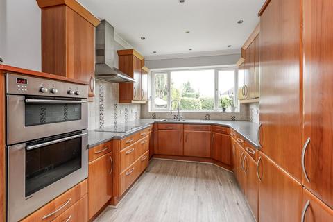 94 Codsall Road, Wolverhampton, WV6 9QP