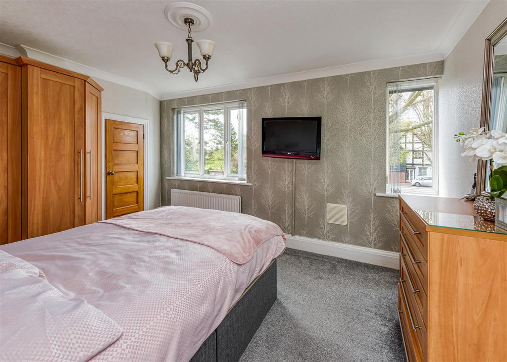 94 Codsall Road-bed1.jpg