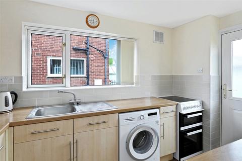 3 bedroom semi-detached house for sale - Victoria Way, Outwood, Wakefield, WF1