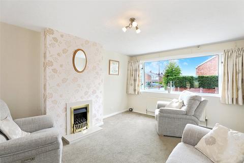 3 bedroom semi-detached house for sale, Victoria Way, Outwood, Wakefield, WF1
