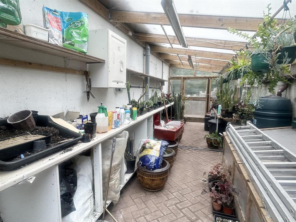 Green House/Store