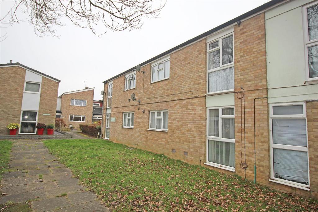 Ascot Crescent, Stevenage, Hertfordshire, SG1 5SY 1 bed flat for sale
