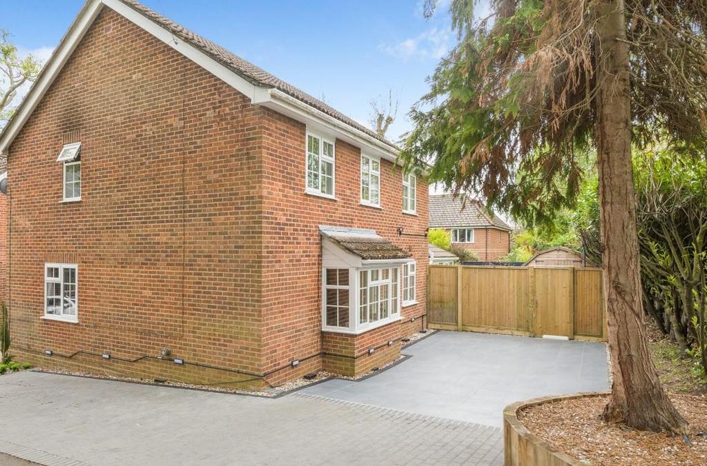 Hursley Road, Chandler's Ford 4 bed detached house for sale £600,000