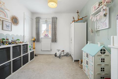 27 Gemini Way, Brackley, NN13 6QR