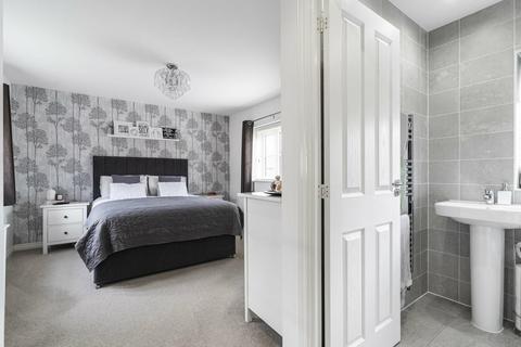 27 Gemini Way, Brackley, NN13 6QR