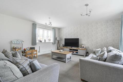 27 Gemini Way, Brackley, NN13 6QR
