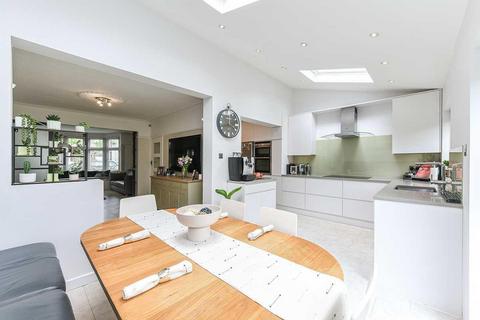 45 Queens Grove Road, London, E4 7BT
