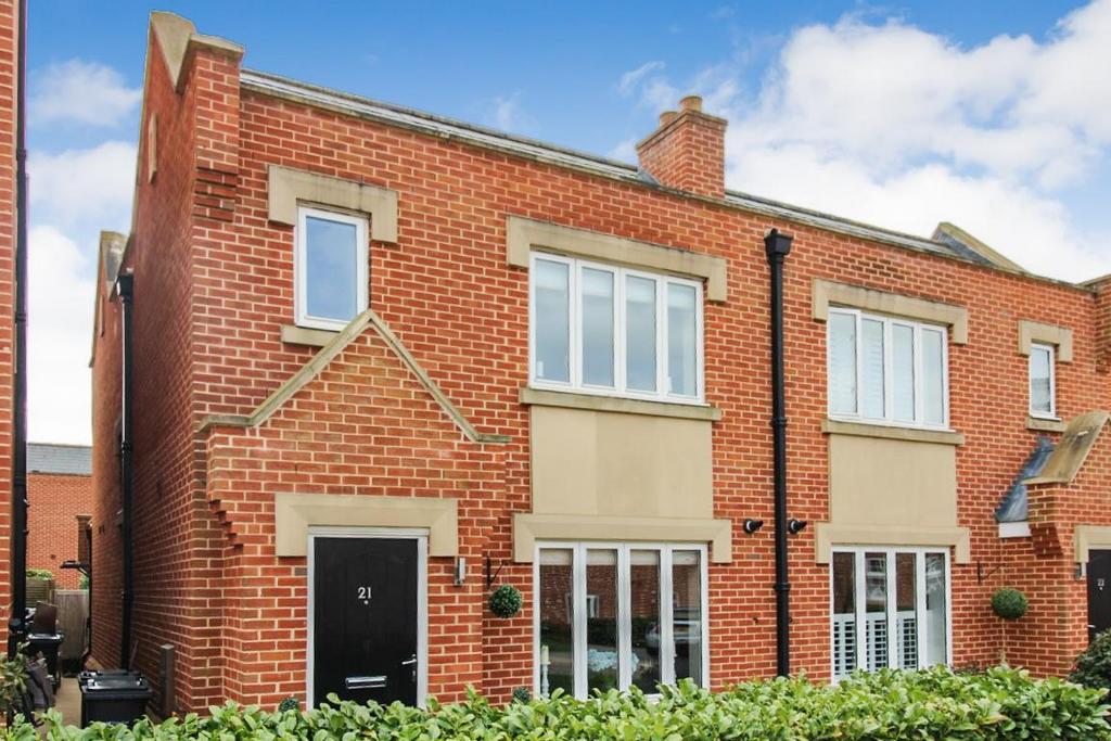 Danbury Palace Drive, Danbury 3 bed semidetached house for sale £585,000