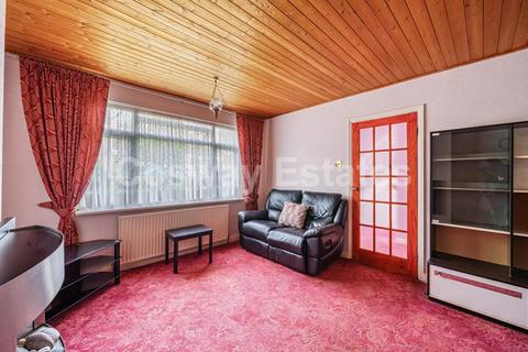 29 Milespit Hill, London, NW7 2PJ