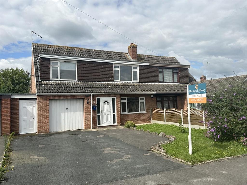 Manor Park, Longlevens, Gloucester 4 bed semidetached house for sale
