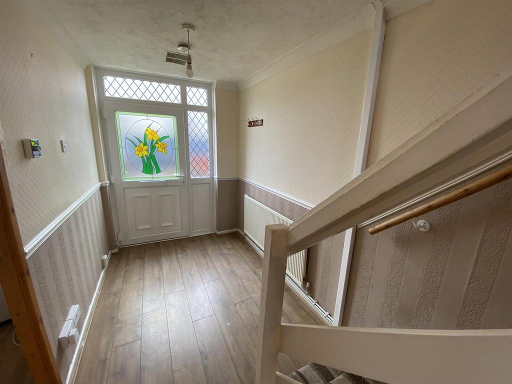 Ger Y Gwendraeth, Kidwelly 3 bed end of terrace house for sale £129,995