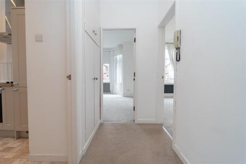 Flat 3, 3 Athol Road, Manchester, M16 8QW