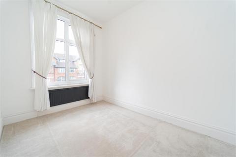 Flat 3, 3 Athol Road, Manchester, M16 8QW