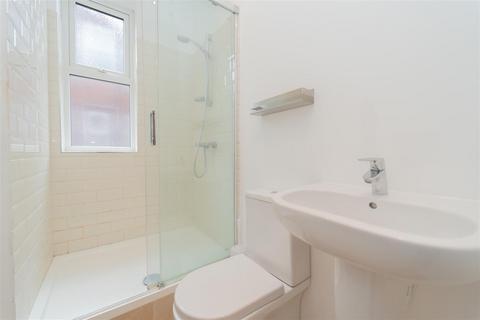 Flat 3, 3 Athol Road, Manchester, M16 8QW