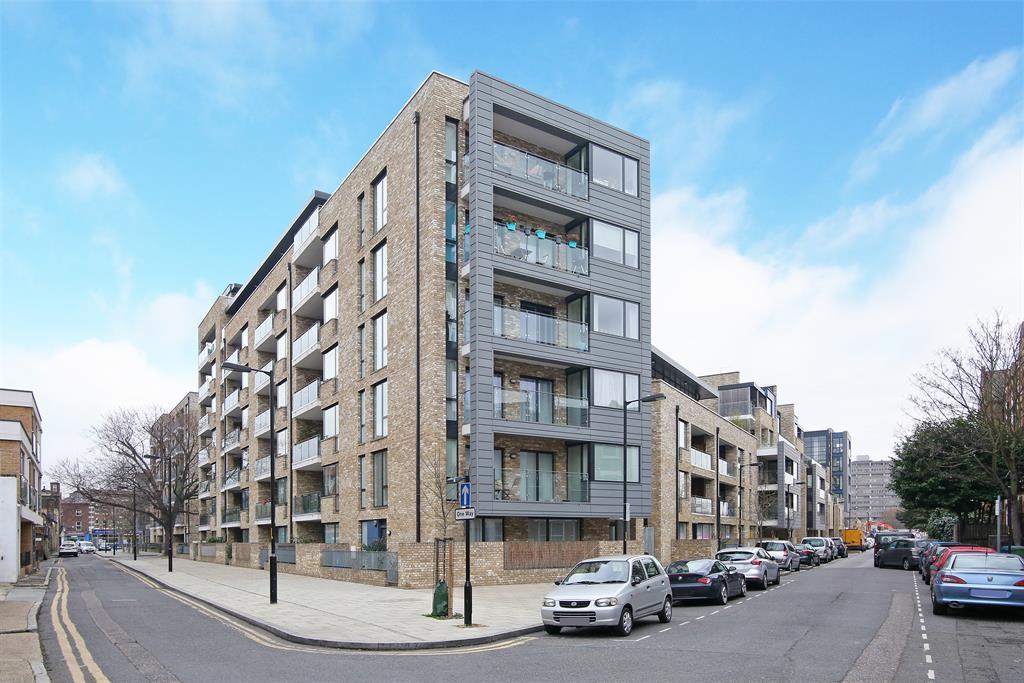 Roffo Court, Albany Street, SE17 2FP 2 bed flat - £2,100 pcm (£485 pw)