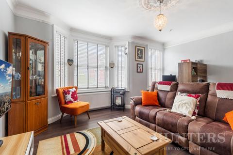 2 bedroom flat for sale - Sutherland Road, London