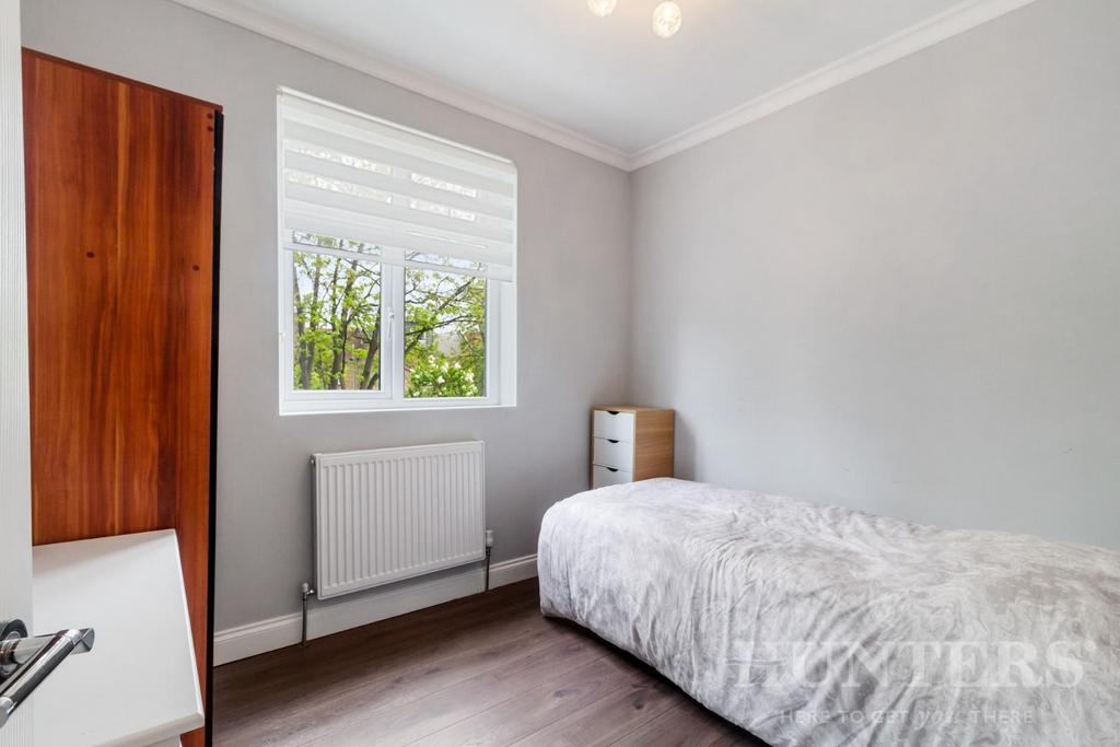FFF, 35 Sutherland Road N17 0 BN-1.jpg