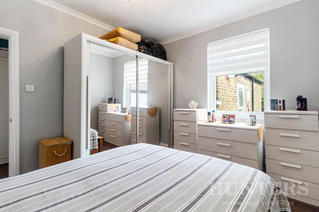 FFF, 35 Sutherland Road N17 0 BN-7.jpg