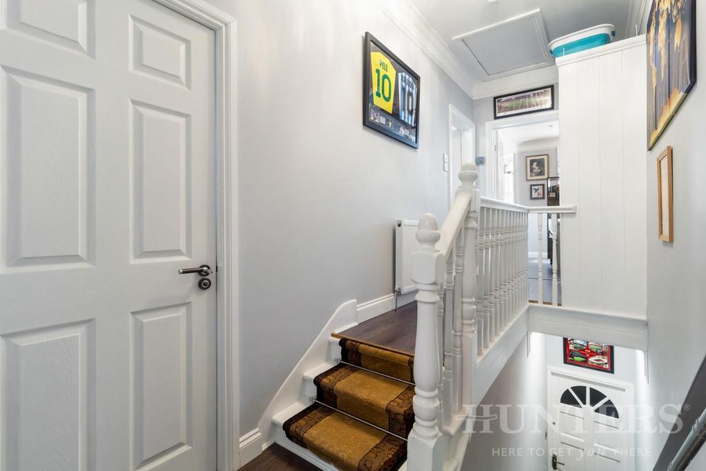 FFF, 35 Sutherland Road N17 0 BN-8.jpg