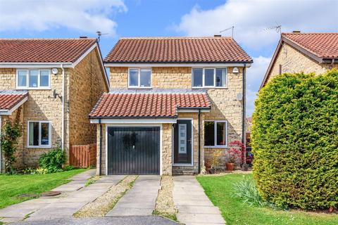 3 bedroom detached house for sale, Eastfield Close, Tadcaster, North Yorkshire