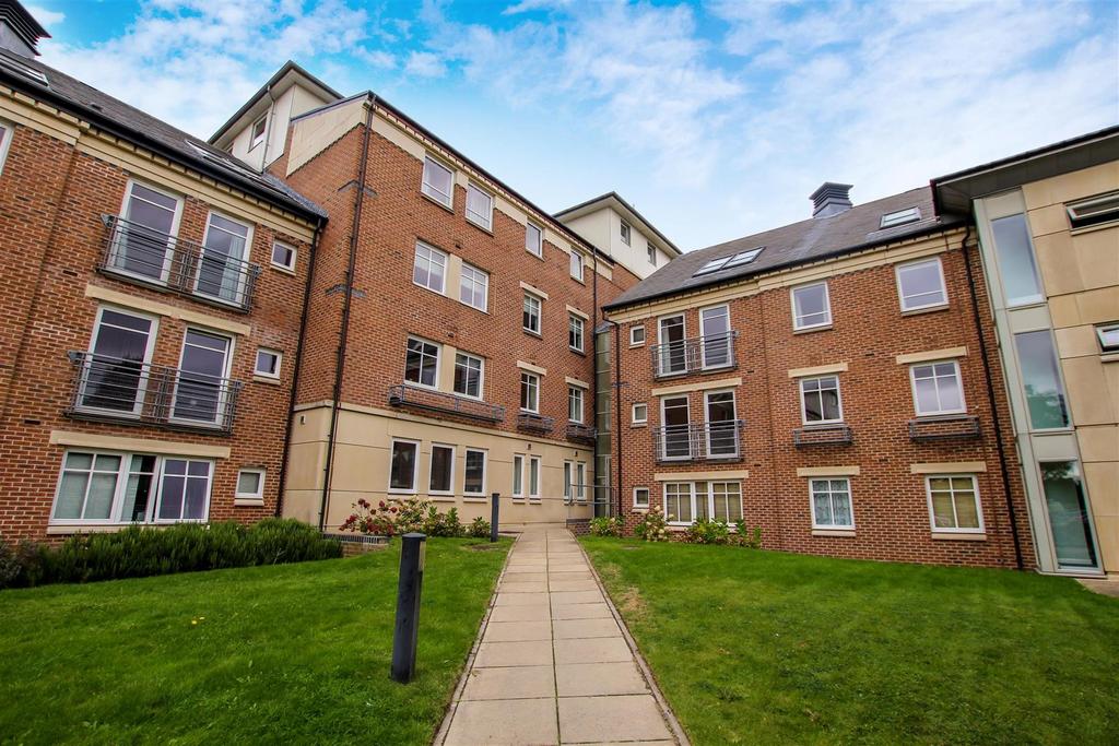 Fulford place, York 2 bed flat £1,300 pcm (£300 pw)