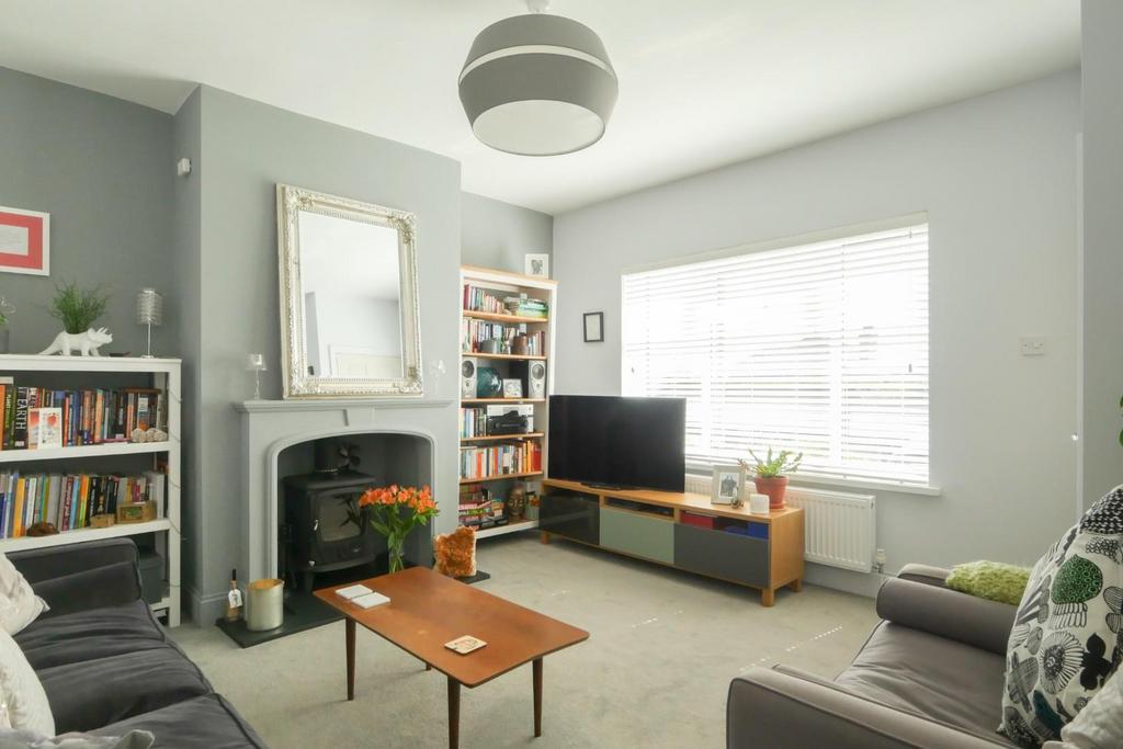 Commercial Villas, Pudsey, LS28 8BN 3 bed terraced house £225,000