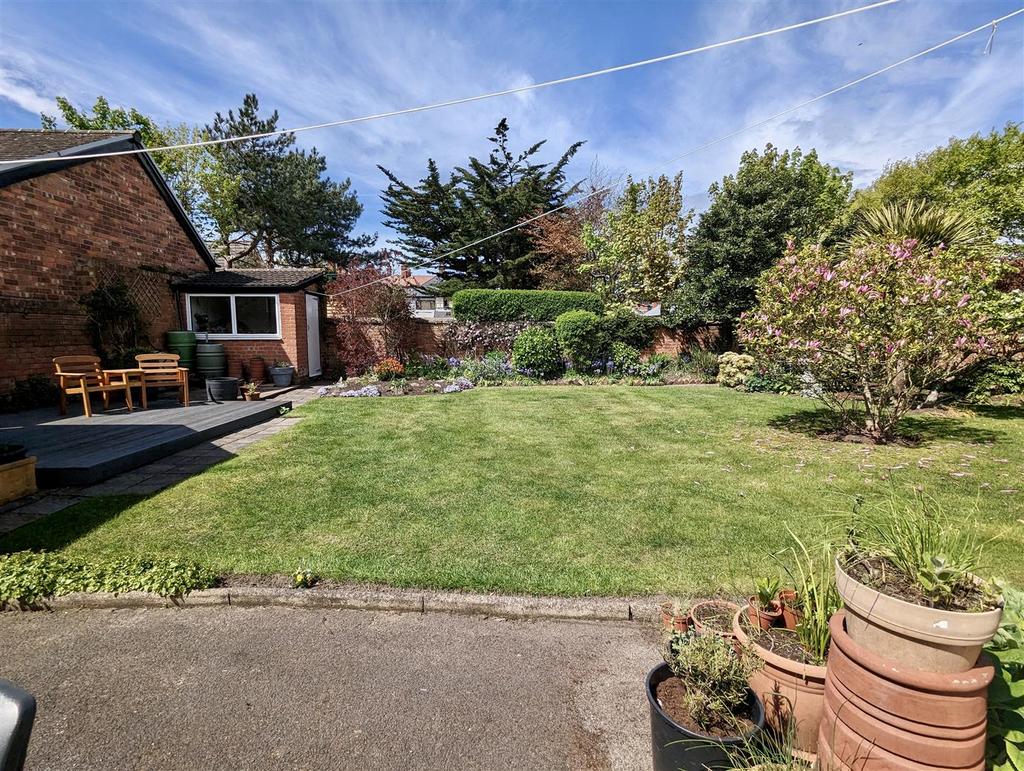 Fairhaven Road, Lytham St Annes 4 bed detached house for sale £625,000