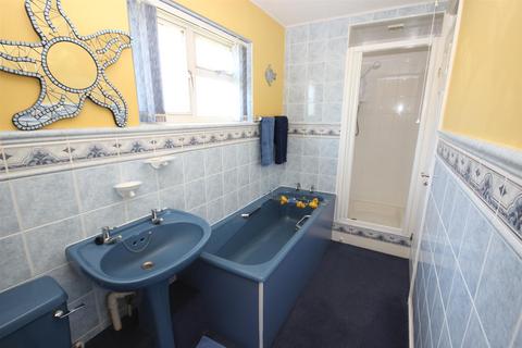 17 Bodley Close, Exeter, EX1 3LD