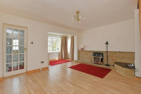 3 bedroom semi-detached house for sale - Arundel Close, Dronfield Woodhouse, Dronfield