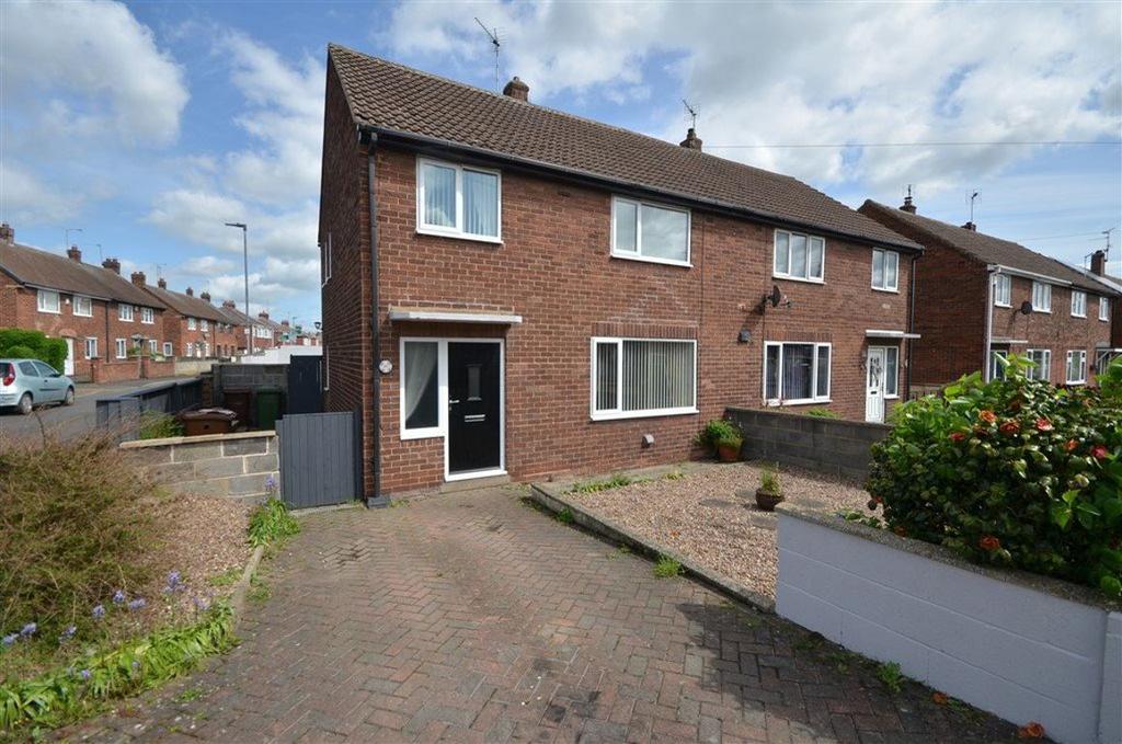 Springfields, Knottingley, WF11 3 bed semidetached house £850 pcm (£