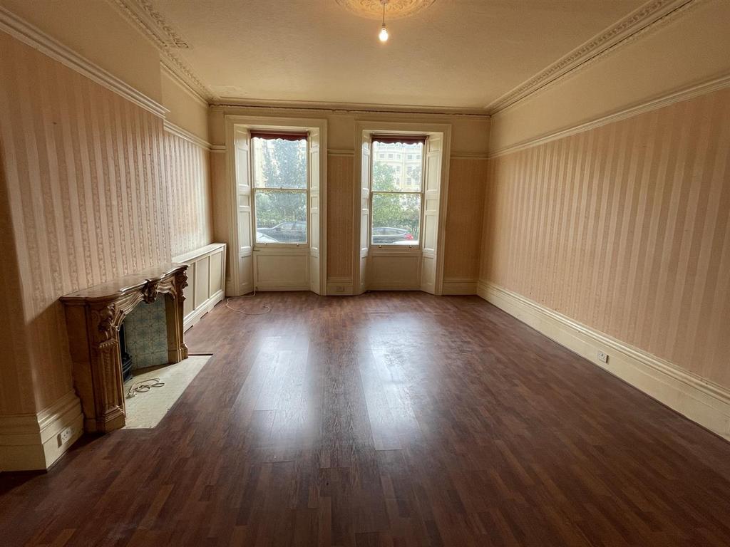 Studio room 1.jpg