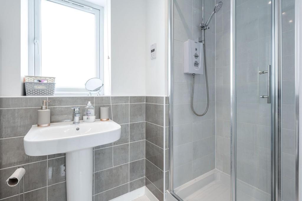 Master En-Suite