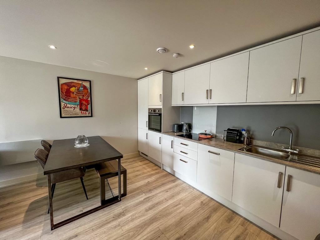 Kitchen Dining Area