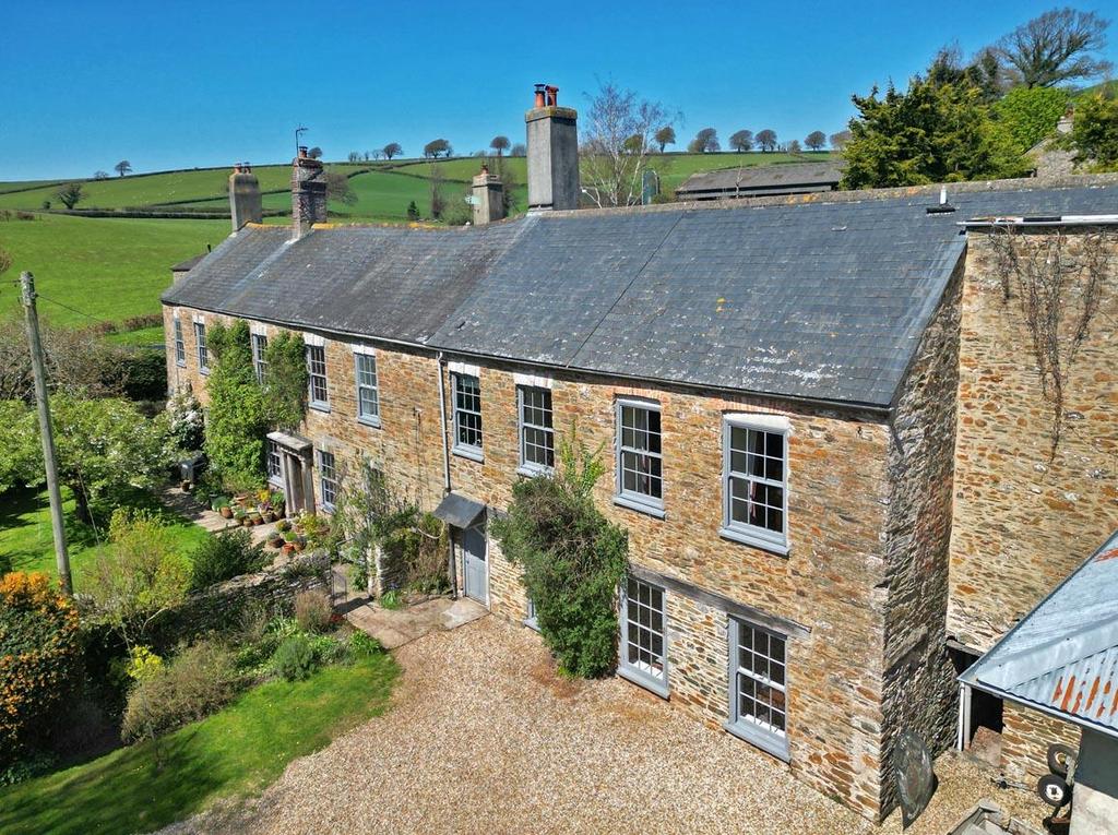 Totnes, TQ9 7 bed detached house for sale £1,500,000