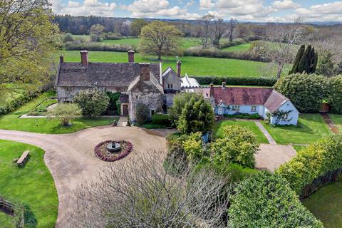 5 bedroom detached house for sale, Tower Hill, Horsham, West Sussex