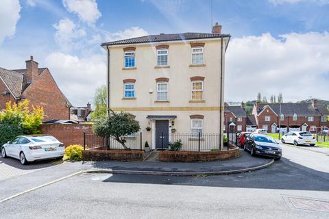 4 bedroom townhouse for sale, Coaters Lane, Wooburn Green, HP10