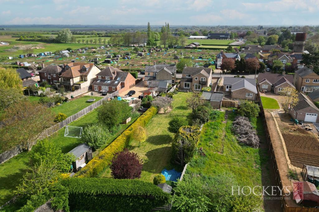 Rampton Road, Cottenham, CB24 4 bed detached house £650,000