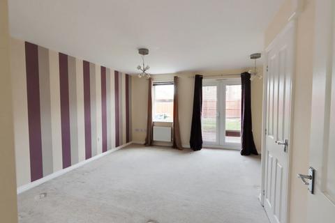 3 bedroom end of terrace house for sale - Charles Street, Wrexham LL11 5FL