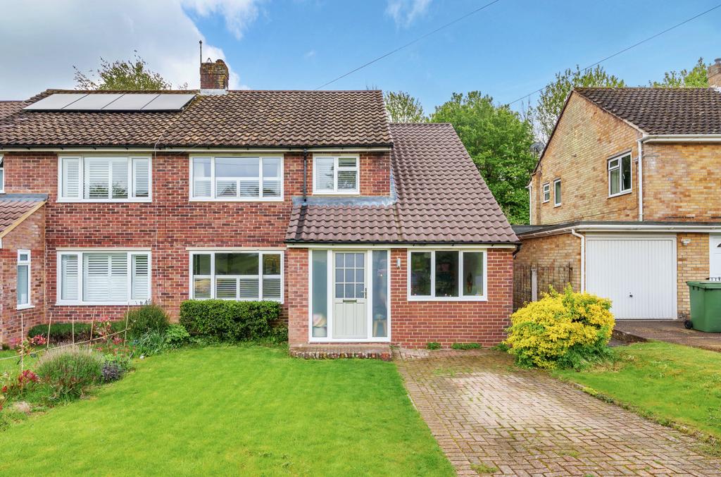 Teg Down Meads, Winchester, Hampshire, SO22 4 bed semidetached house