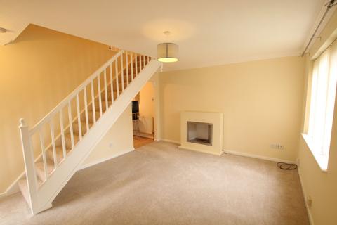 3 bedroom semi-detached house to rent, Fernleigh Court, Wakefield, West Yorkshire, WF2