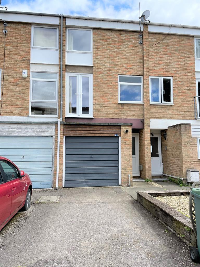 Harefields, Oxfordshire, OX2 3 bed terraced house for sale £375,000