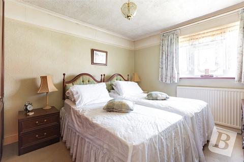 3 bedroom terraced house for sale - Long Lynderswood, Lee Chapel North, Essex, SS15